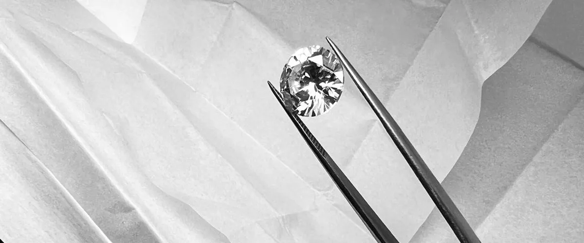 Le 4 C del Diamante: la Guida Completa a Carato, Colore, Purezza e Taglio