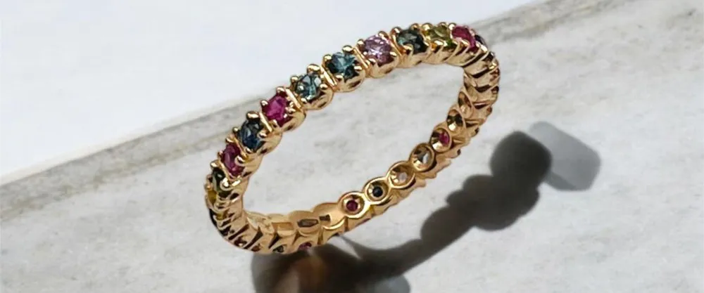 Oro 18 Carati: Perche' e' il Metallo Ideale per i Gioielli Artigianali 
